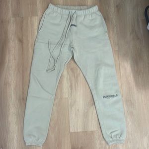 Fear of God Essentials Sweatpants